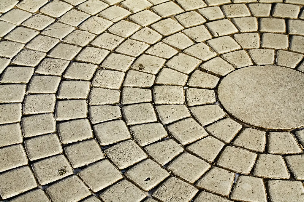 Paving Circles & Features