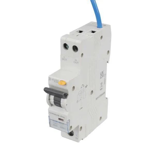 CU1RCBO10B Scolmore Click Elucian 10A Single Pole 1 Module B Curve 6kA 30mA Type A RCBO